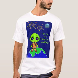 Camiseta masculina com Alienígena e fogos de artif