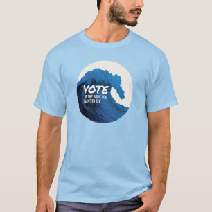 Camiseta masculina de cor clara com logotipo de on