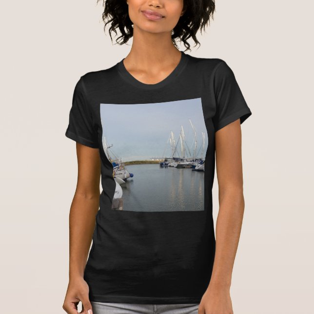 Camiseta Mástiles Iluminados pelo Sol (Frente)