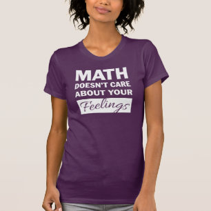 Camiseta Matemática não liga para as mulheres de texto bran
