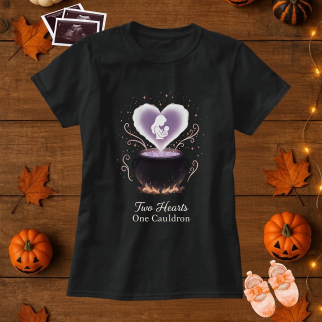 Camiseta Maternidade de Halloween Dois Corações Um Caldeirã (Criador carregado)