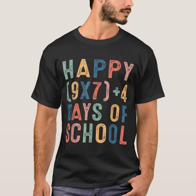 Camiseta Math Formula 67 Days Of School Funny Math Teacher  (Frente)