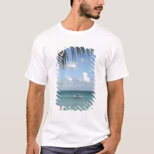 Camiseta Mauritius, Grand Baie. Barcos ancorados no