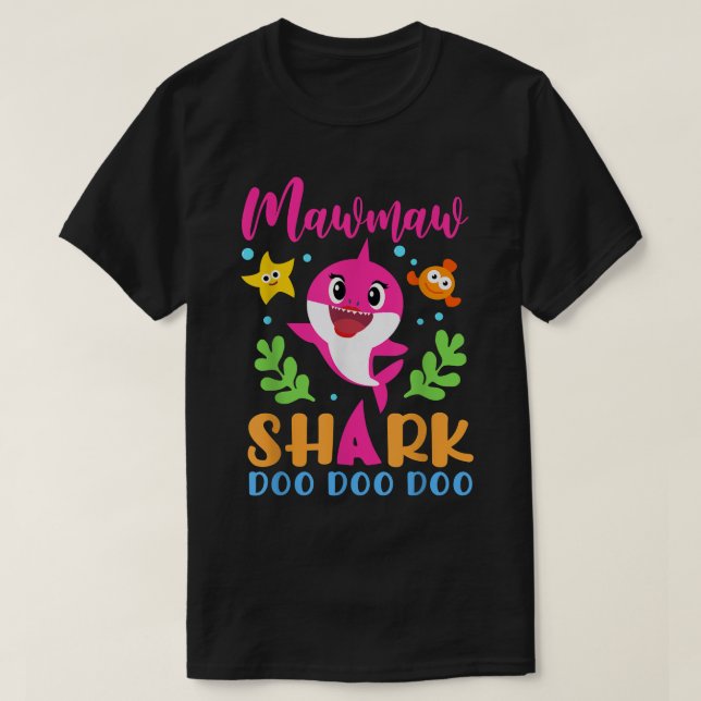 Camiseta Mawmaw Shark Mawmaw Shark Tubarão Família Mães Da (Frente do Design)