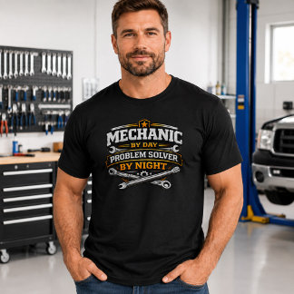 Camiseta Mecânico de Dia Solucionador de Problemas à Noite