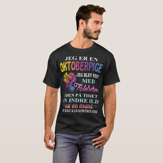 Camiseta MED Paris do fodt do blev do jeg do oktoberpige do (Frente Completa)