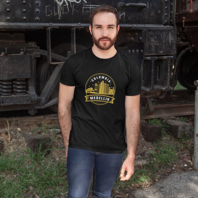 Camiseta Medellin Colombia Cityscape Dourado (colombia medellin elegant classic city t shirt)