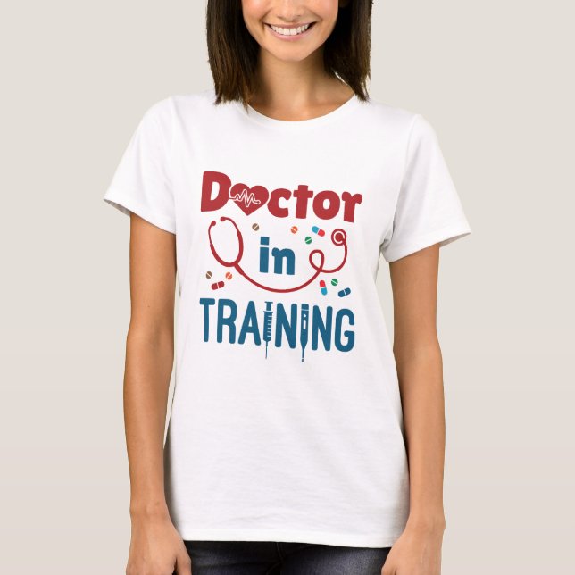 Camiseta Médico Em Formação Médico (Frente)