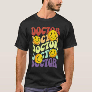 Camiseta médico retro sorriso cara vintage estudante médico