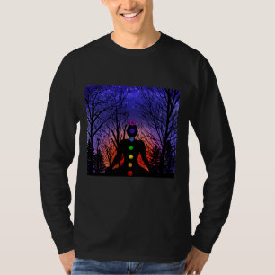 Camiseta Meditação e Árvores em uma noite estrelada Sunset