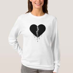 Camiseta Meia-Noite Remendada: Coração de Obsidiana Costura