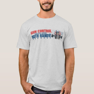 Camiseta Meios do controlo de armas usando engrenagem da