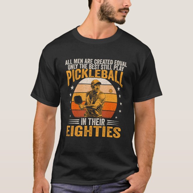 Camiseta Melhor Jogar Pickleball nos Oitenta (Frente)