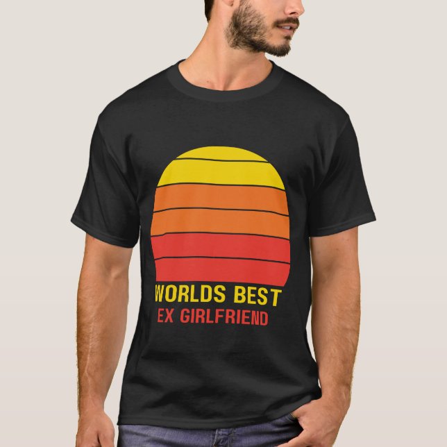 Camiseta Melhor Namorada do mundo ama o protetor solar (Frente)
