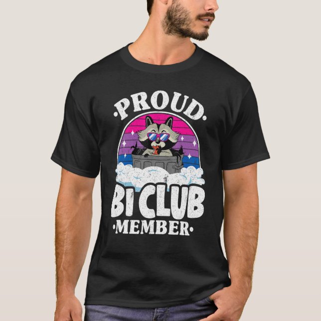 Camiseta Membro do Clube Ortod Raccoon Bandeira Bisexual Ra (Frente)