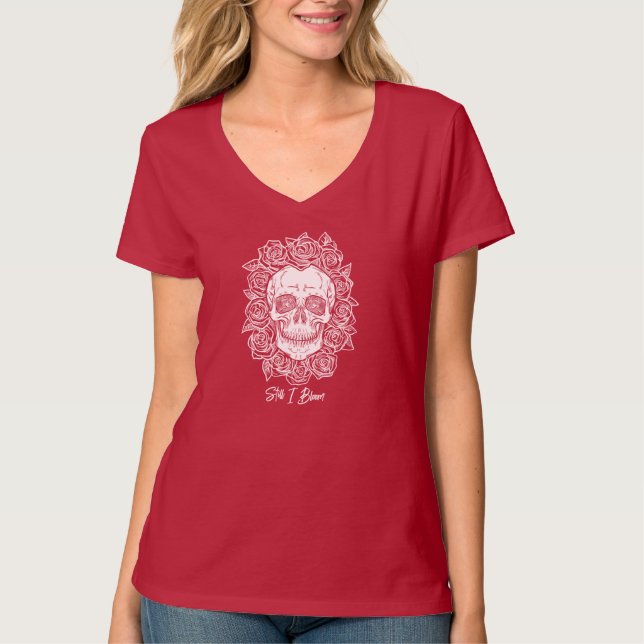 Camiseta Memento Mori! Caveira e Rosas, Desenho Mão (Frente)