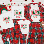 Camiseta Memórias de fazeres Juntas com Tripulação de Natal<br><div class="desc">Celebre a alegria das festas com as Memórias do Fazer Juntos a T-Shirt Personalizada da Tripulação de Natal — a maneira perfeita de unir toda a família em estilo festivo. Esta t-shirt personalizada permite personalizar cada camisa com os nomes da família, criando uma aparência única e memorável para a época...</div>