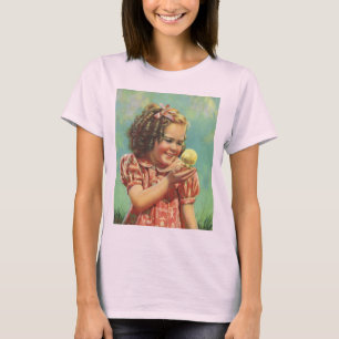 Camiseta Menina Antiga com Pintinho, Criança Feliz Sorri