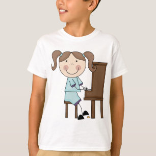 Camiseta Menina da vara que joga o piano