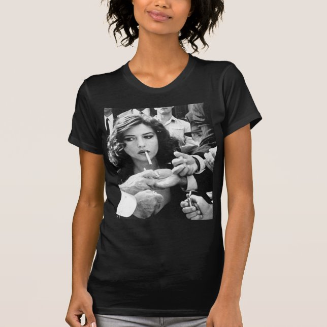 Camiseta Menina de fumo (Frente)