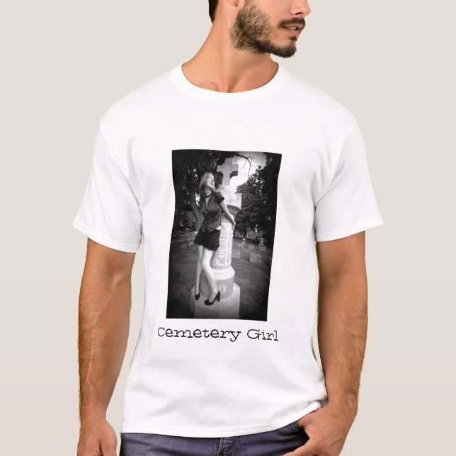 Camiseta Menina do cemitério (Frente)