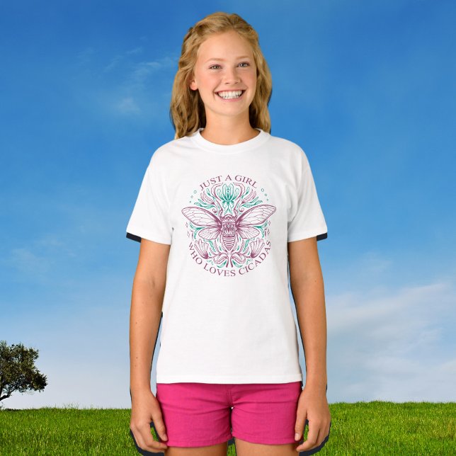 Camiseta Menina Elegante Que Ama A Cotação De Arte Da Linha (See the whole collection for  gift items for Girls Who Love Cicadas!)