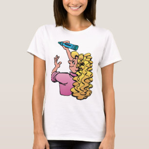 Camiseta Menina Joga com Lápis de Cor