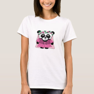 Camiseta Menina Panda em Vestido Renascentista Rosa
