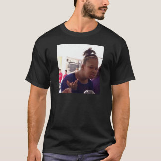 Camiseta Menina preta que meme