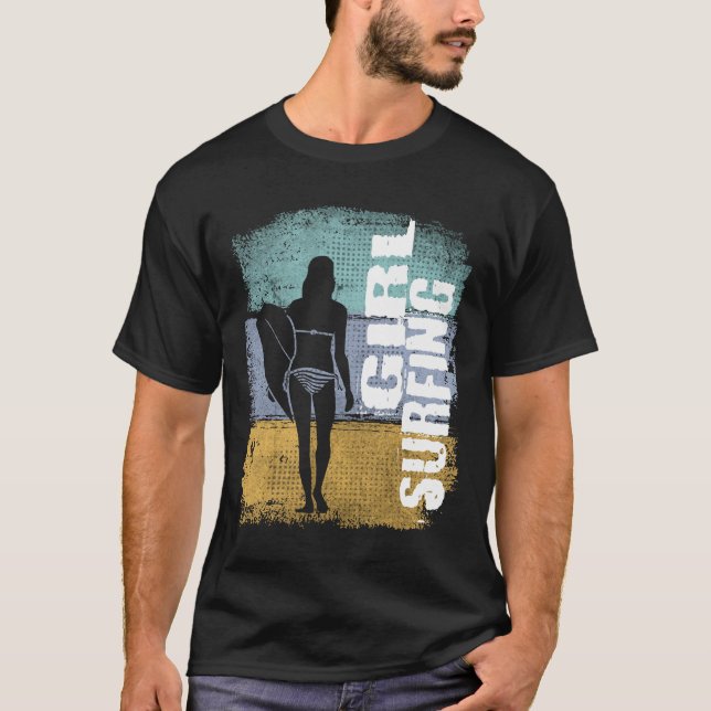 Camiseta Menina surfando vencedora retro surfista (Frente)