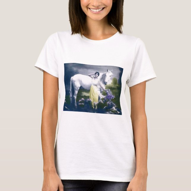 Camiseta menina vitoriosa com cavalo branco (Frente)