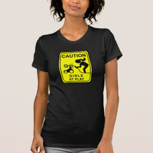 Camiseta Meninas do cuidado no jogo
