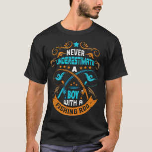 CAMISETA MENINO E GATO PESCANDO