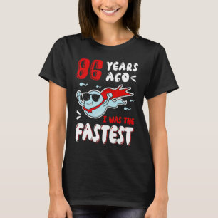 Camiseta Meninos 86 Anos Atrás Eu Era A Mais Rápida Bolas D