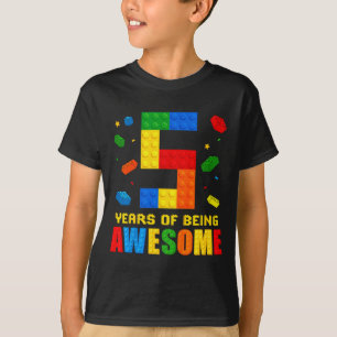 Camiseta Meninos menino de 5 anos de aniversário sendo incr