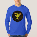 Camiseta Menorah Flame<br><div class="desc">Uma renderização digital da menorah judaica de sete ramificações (hebraico: מְ נ וֹ ה ). A menorah de sete ramificações, usada no santuário portátil montado por Moisés na selva e, mais tarde, no Templo em Jerusalém, tem sido símbolo do judaísmo desde a Antiguidade e é o emblema no casaco de...</div>