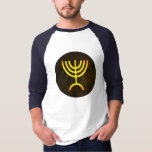 Camiseta Menorah Flame<br><div class="desc">Uma renderização digital da menorah judaica de sete ramificações (hebraico: מְ נ וֹ ה ‎). A menorah de sete ramificações, usada no santuário portátil montado por Moisés na selva e, mais tarde, no Templo em Jerusalém, tem sido símbolo do judaísmo desde a Antiguidade e é o emblema no casaco de...</div>