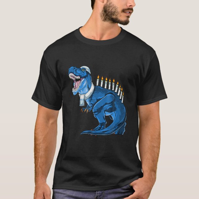 Camiseta Menorasaurus Rex, T Rex Dinossaur Hanukkah (Frente)