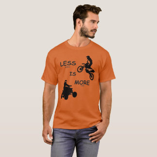 Camiseta Menos (rodas) é mais (divertimento)! Em cores de