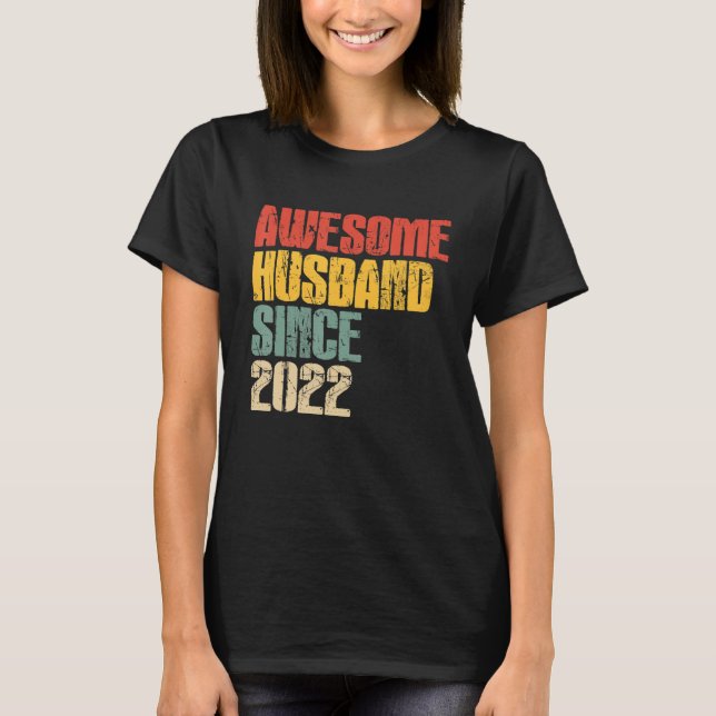 Camiseta Mens 1st Wedding Anniversary for Him Awesome Husba (Frente)