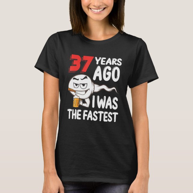 Camiseta Mens 37º Aniversário Gag Vestido 37 Anos Atrás Eu  (Frente)