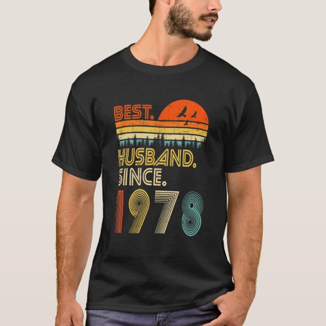 Camiseta Mens 44th Wedding Anniversary  Best Husband Since  (Frente)
