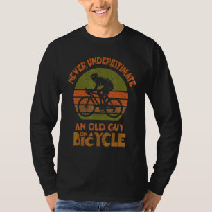 Camiseta Mens Bike Cyclists Nunca Subestima Uma Antiga Cara