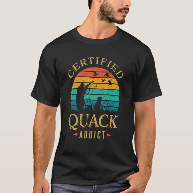Camiseta Mens Certified Quack Addicto Engraçado Caçador de  (Frente)