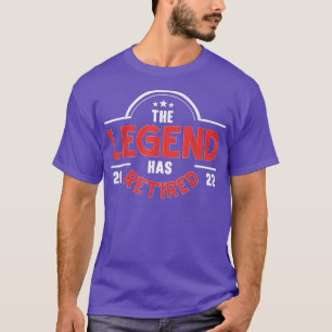 Camiseta Mens com a lenda se aposentou de Design para uma f