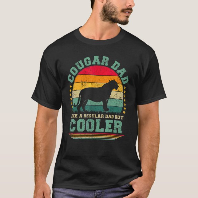 Camiseta Mens Cougar Pai Como Um Pai Regular Mas Fath Mais  (Frente)