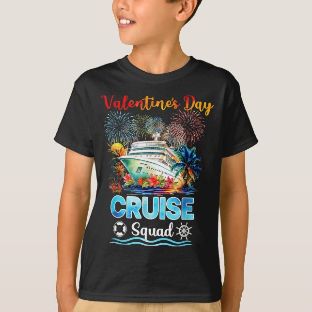 Camiseta Mens Cruise Squad Valentine's Day Vacation Travel  (Frente)