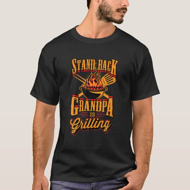 Camiseta Mens De Volta Vovô Está Griling Grill Mestre 4 (Frente)