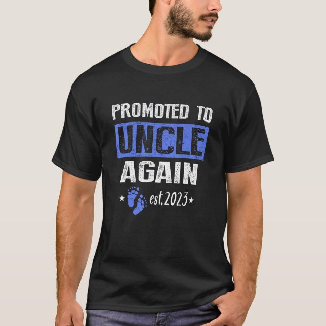Camiseta Mens Em Breve Ser Tio De Novo Promovido Ao Tio Nov (Frente)