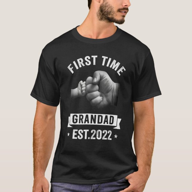 Camiseta Mens First Time Grandad Est 2022 (Frente)